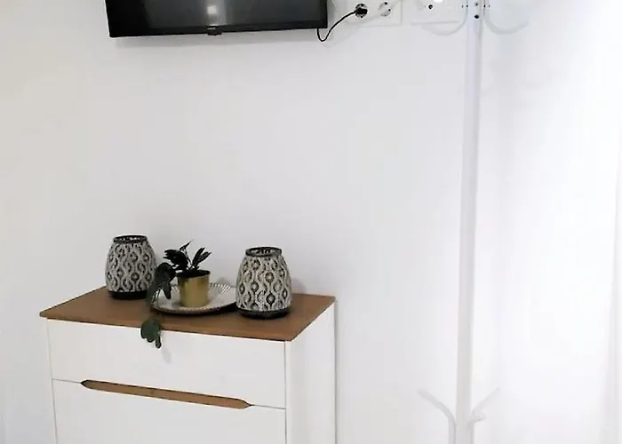 Holiday home Cheerful Coast By Deihu Experiences